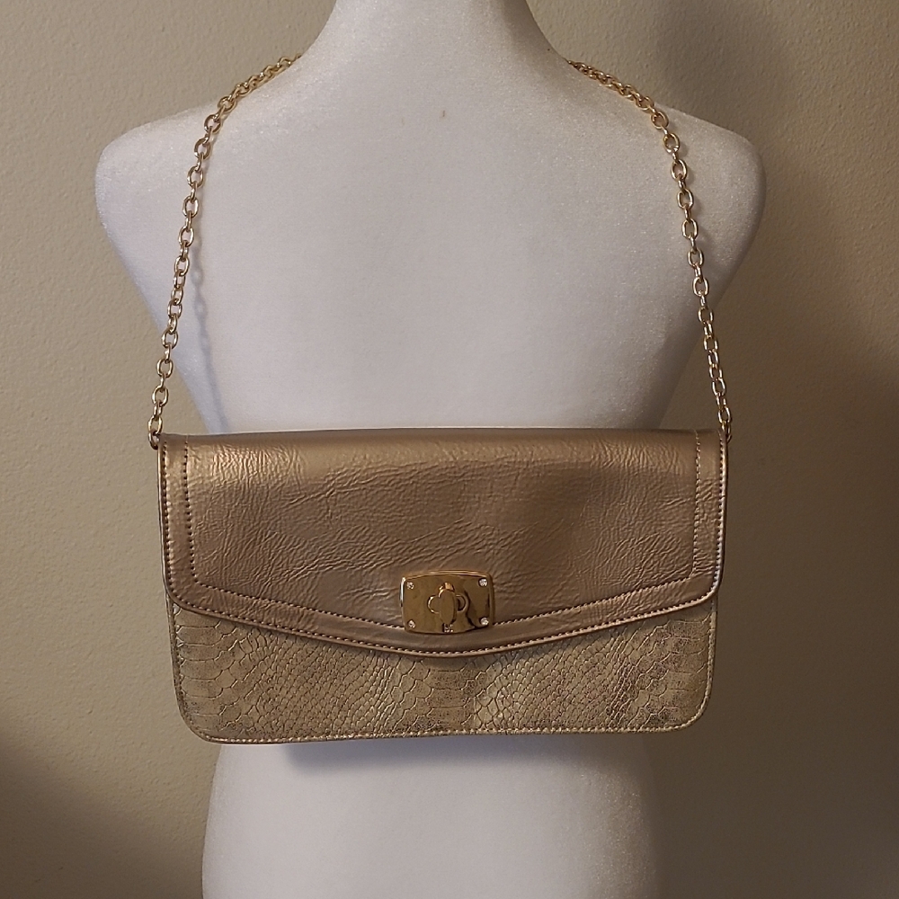 Elegant Gold Chain Shoulder Bag